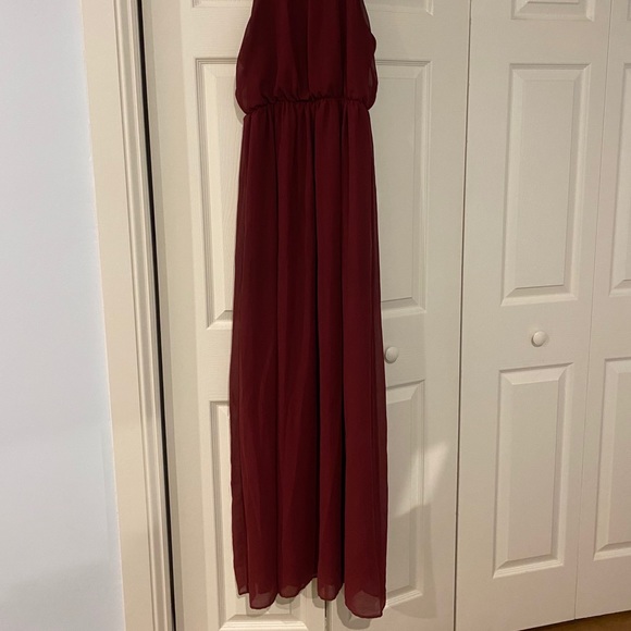 Halter burgundy formal dress - Picture 5 of 8
